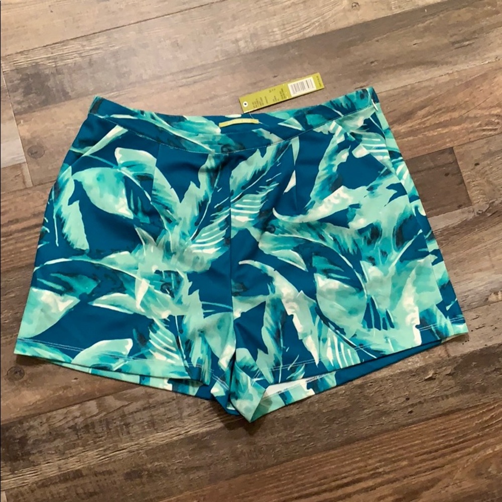 Gianni Bini Palm Print Shorts